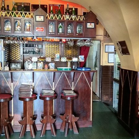 Hotel U Broucka Nové Město nad Metují エクステリア 写真